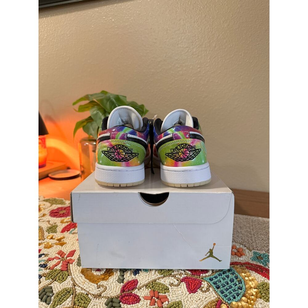 Women's Jordan 1 Low Multicolor Galaxy White Black Patent Leather CW7310 909 - Picture 4 of 9